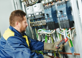 Arbeitssicherheit Gefaehrdungsbeurteilung elektrische Gefaehrdung